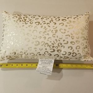 opalhouse toss pillow